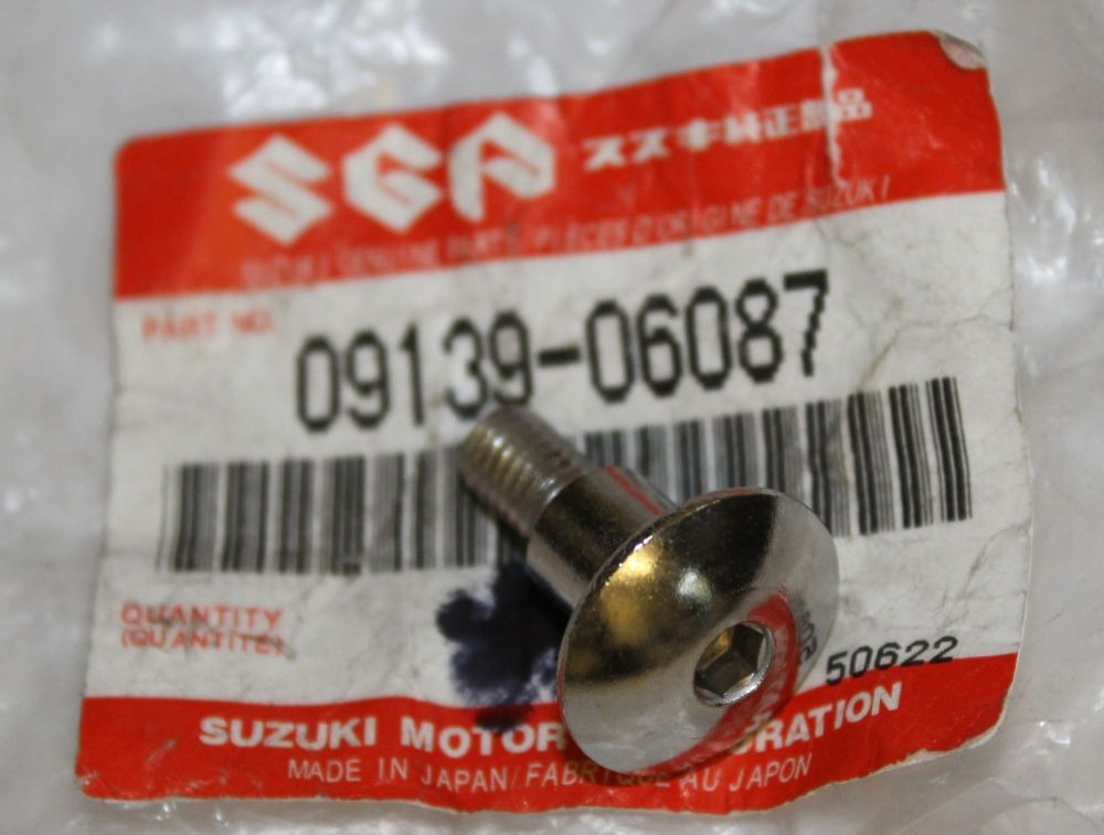 Suzuki GSXR750 GSF600 GSF1200 TL1000 GSX1300 Fairing / Cowling Bolt 09139-0