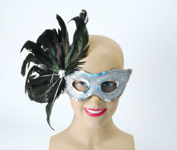 Silver eye-mask with feathers