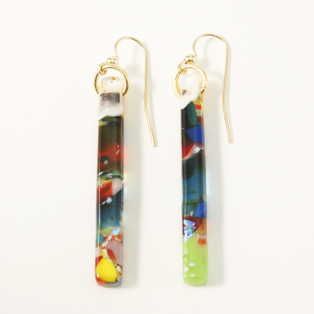 Multicoloured pillar earrings on filled gold.