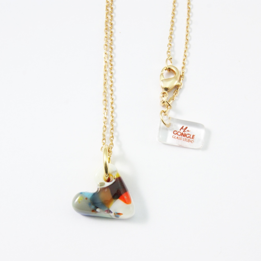 Multi coloured heart on gold