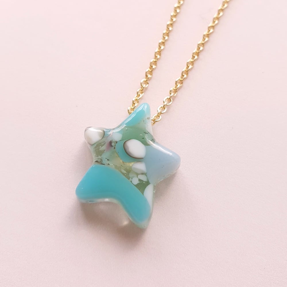 Gold shooting star in Pastels