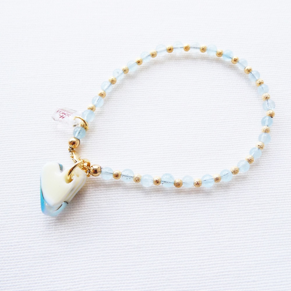 Handcarved glass heart bracelet with aquamarine gemstones and gold filled b