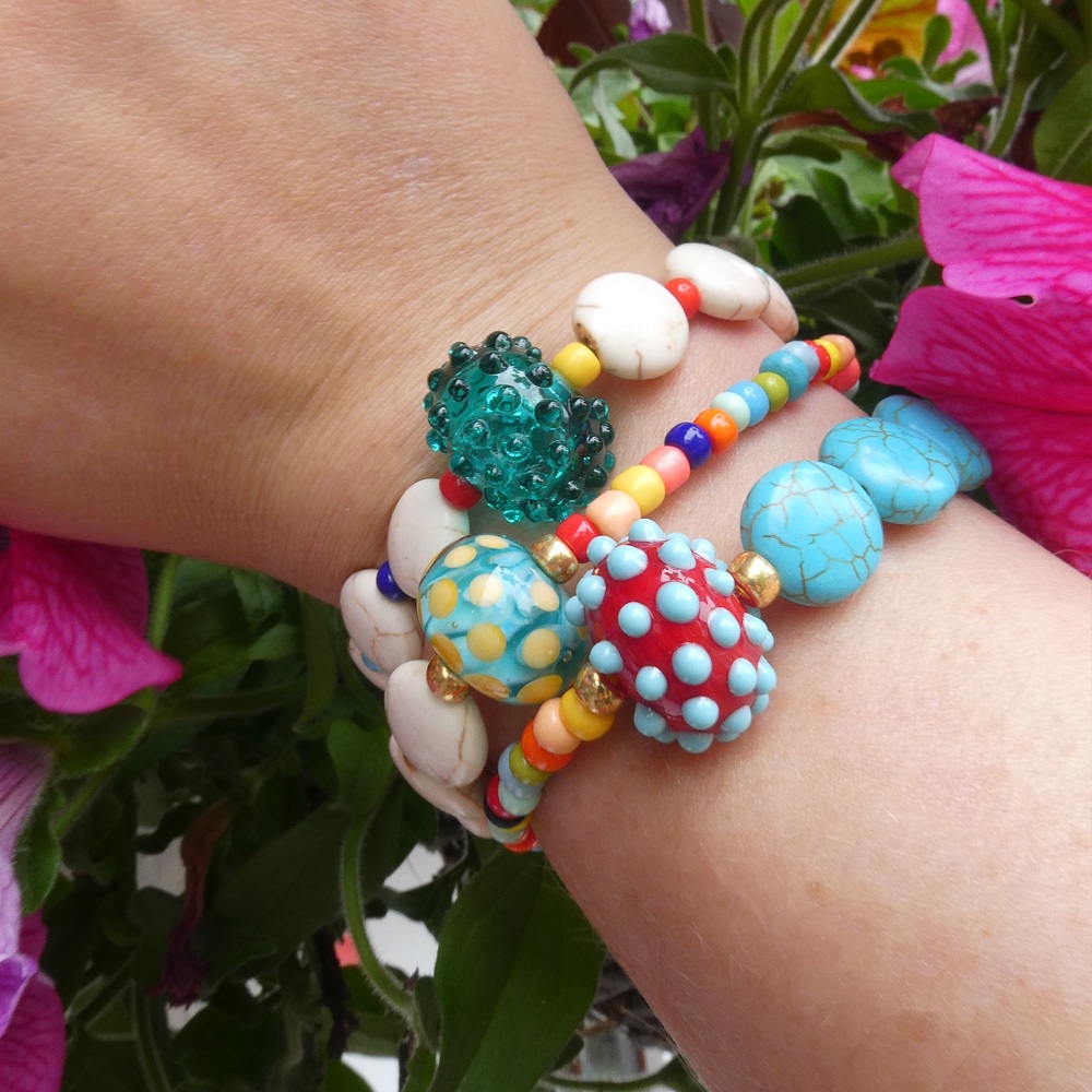 Multicoloured and ivory Howlite Bracelet