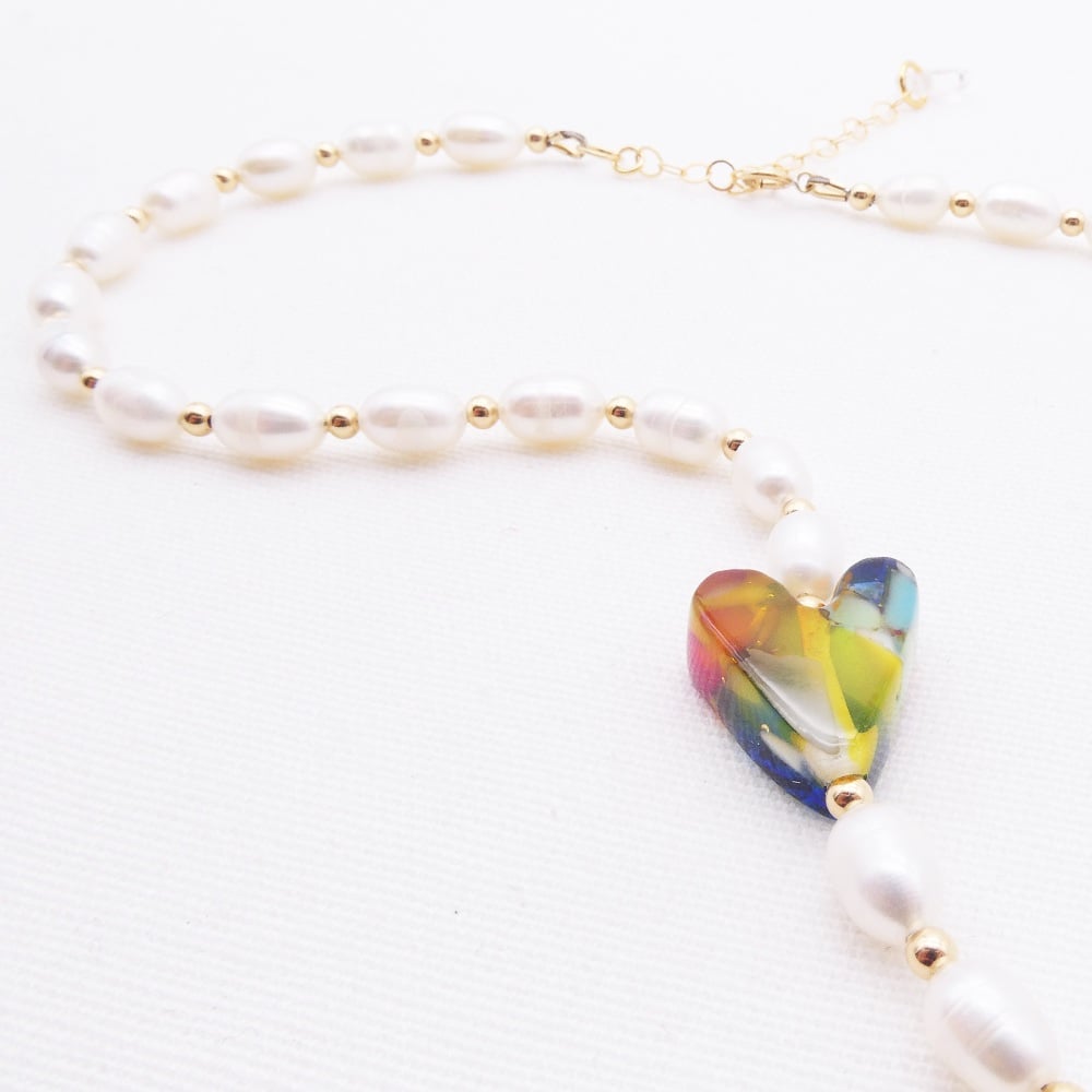 Freshwater Pearl and glass heart Necklace.