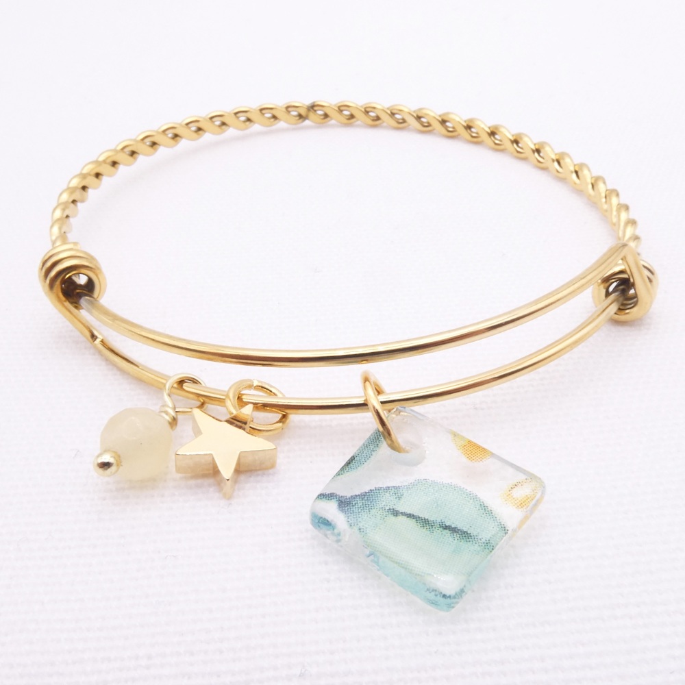 Folliage Glass Tile On a Gold Plated Twisted Bangle