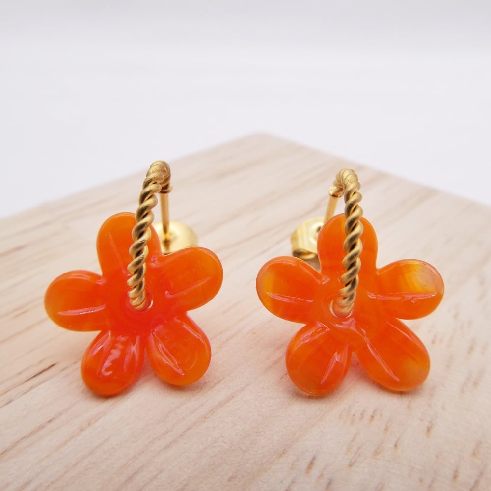 Small orange Flower twisted  hoop earrings-gold