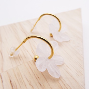 Medium cloudy white glass Flower hoop earrings-gold
