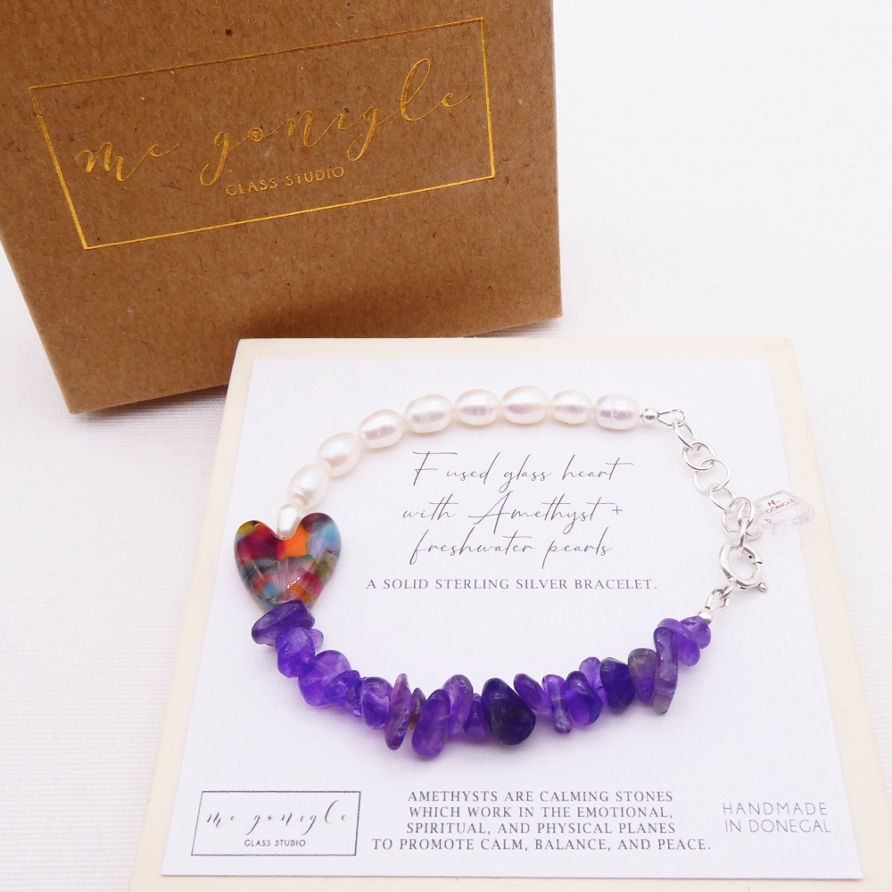 Freshwater Pearl Bracelet with amethyst chips