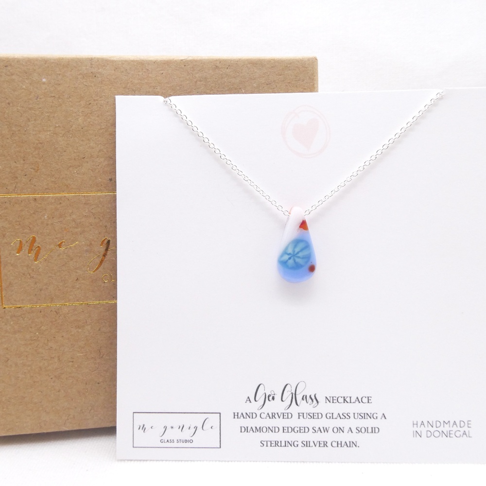 Millieforie Raindrop pendant on silver #1