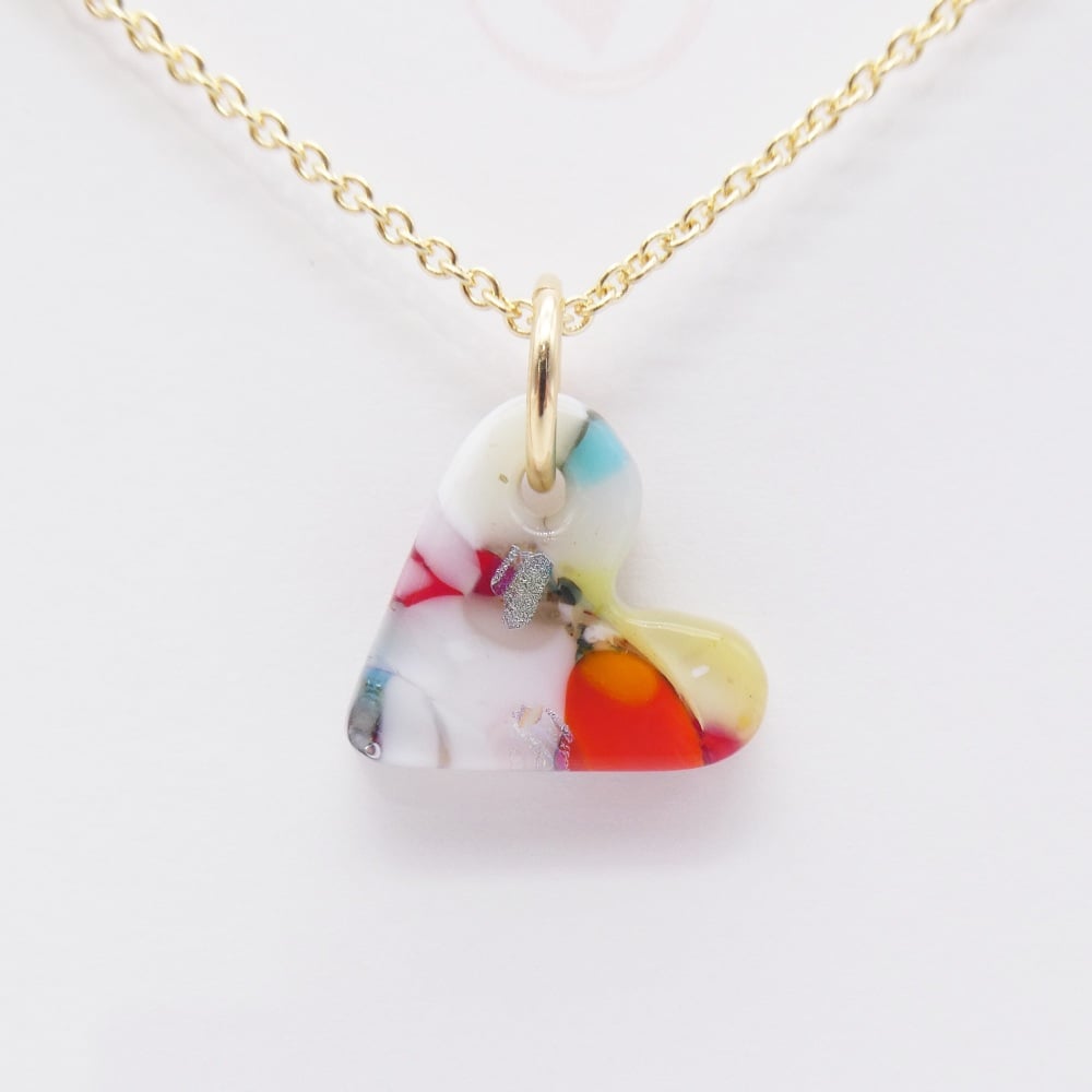 Multicoloured glass heart on filled gold #2