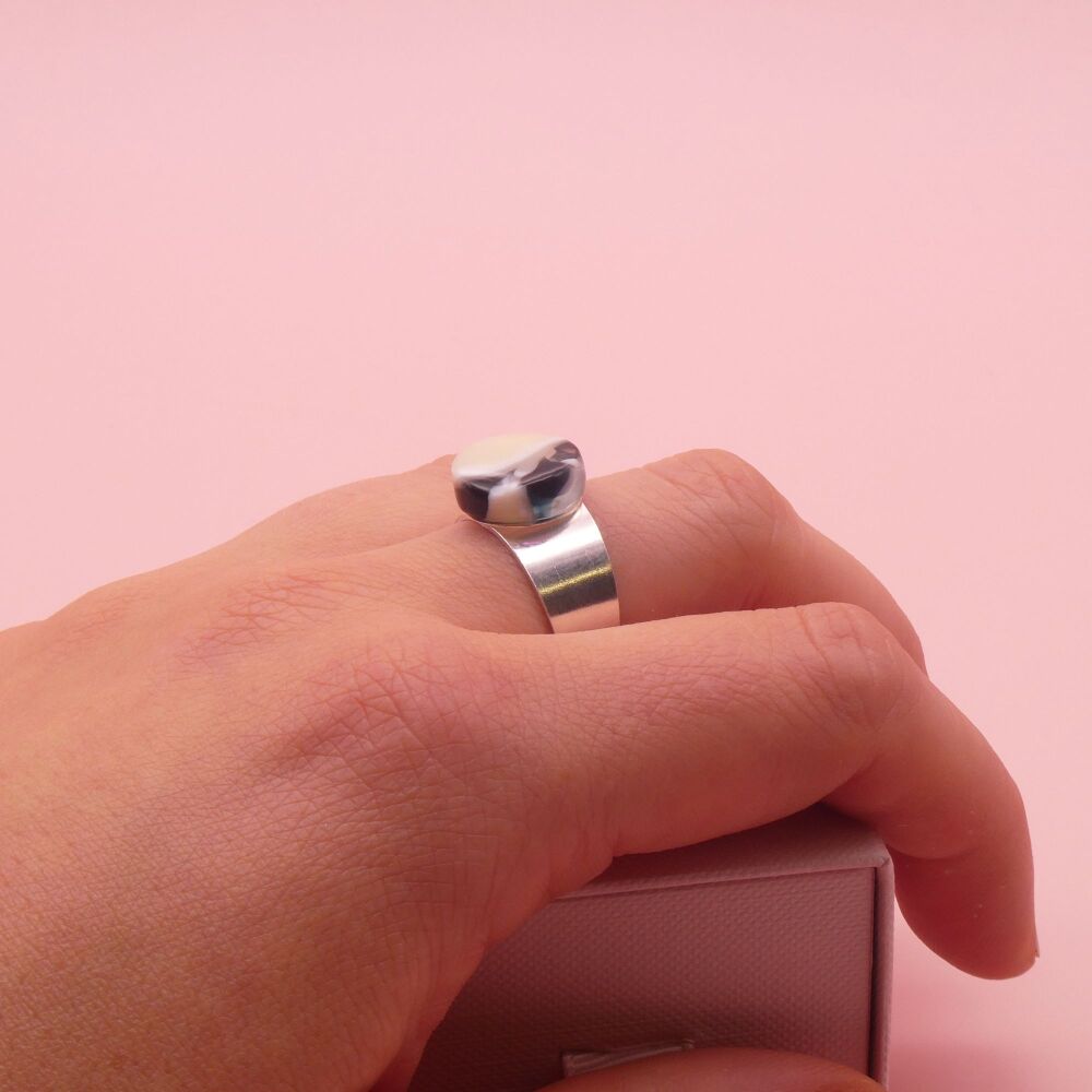 Monochrome Glass Ring