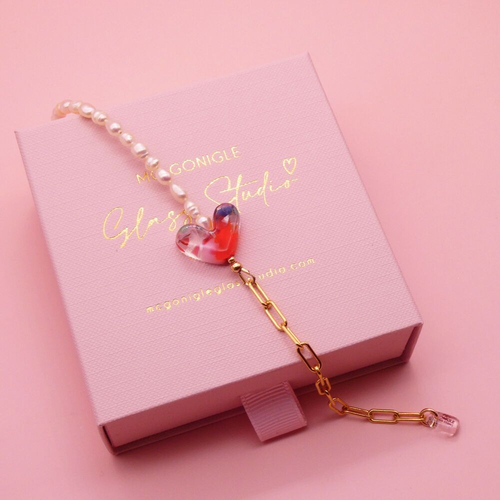 Freshwater Pearls and Gold Long link bracelet- Red