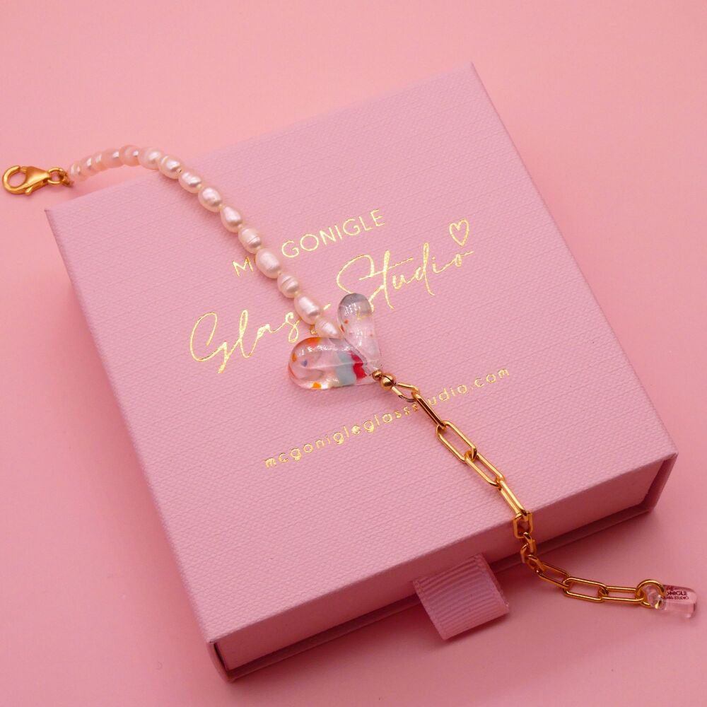 Freshwater Pearls and Gold Long link bracelet- Clear speckled