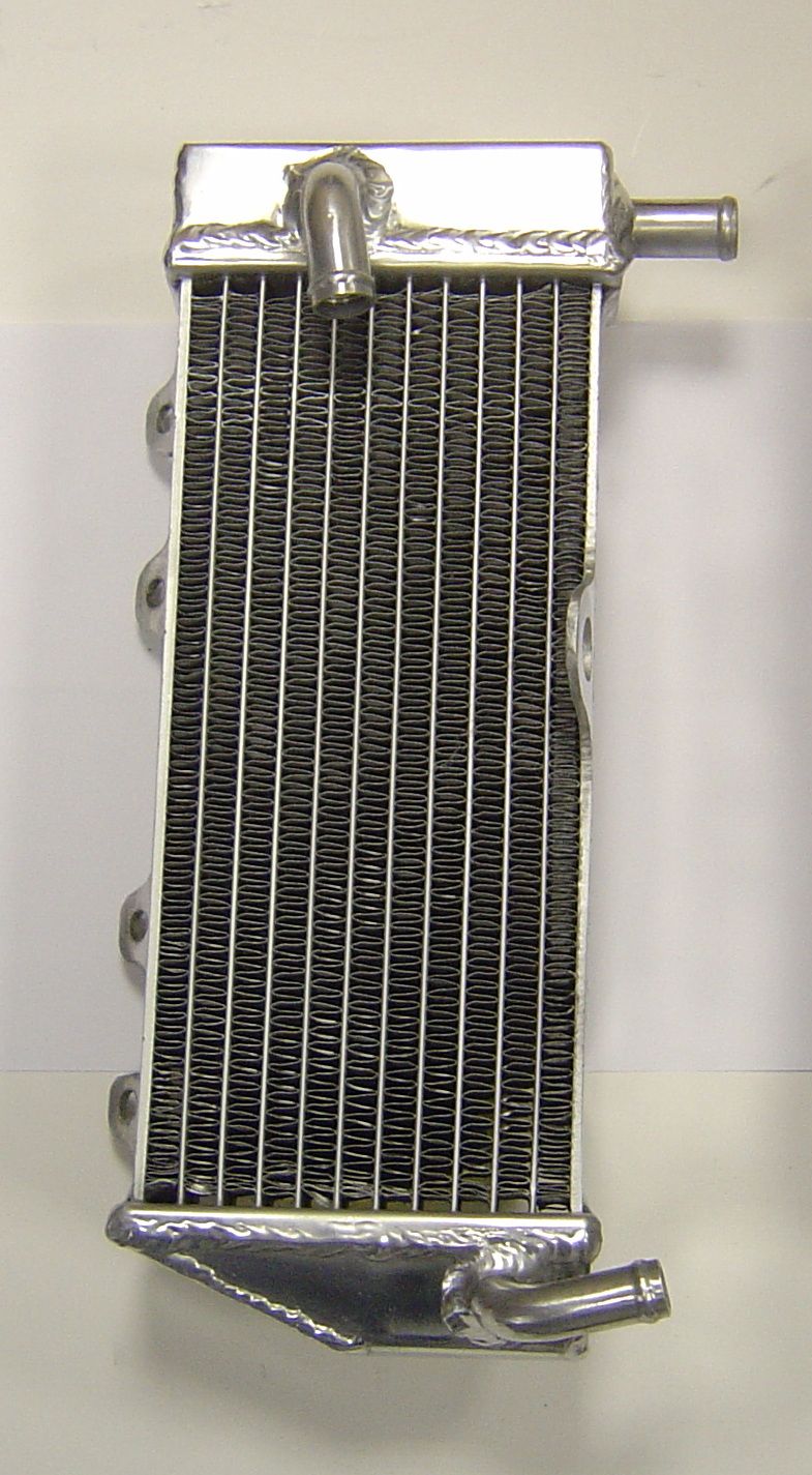 LEFT SIDE PERFORMANCE RADIATOR (038B)
