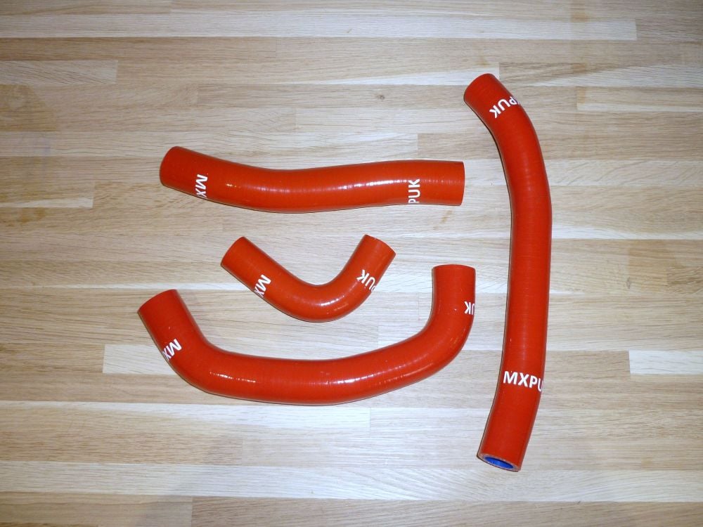 RED SILICONE HOSES (452)