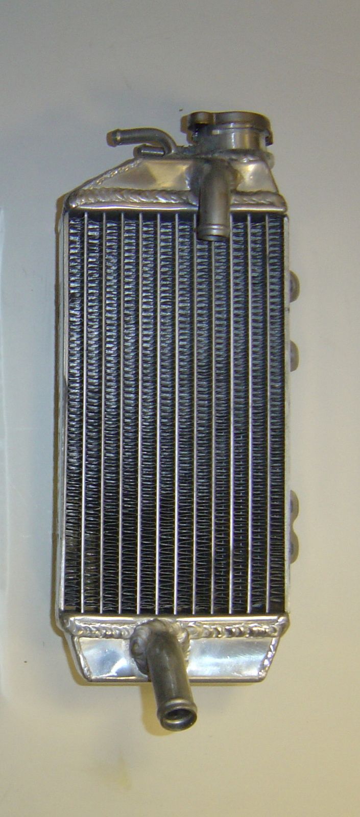 RIGHT SIDE PERFORMANCE RADIATOR (027A)