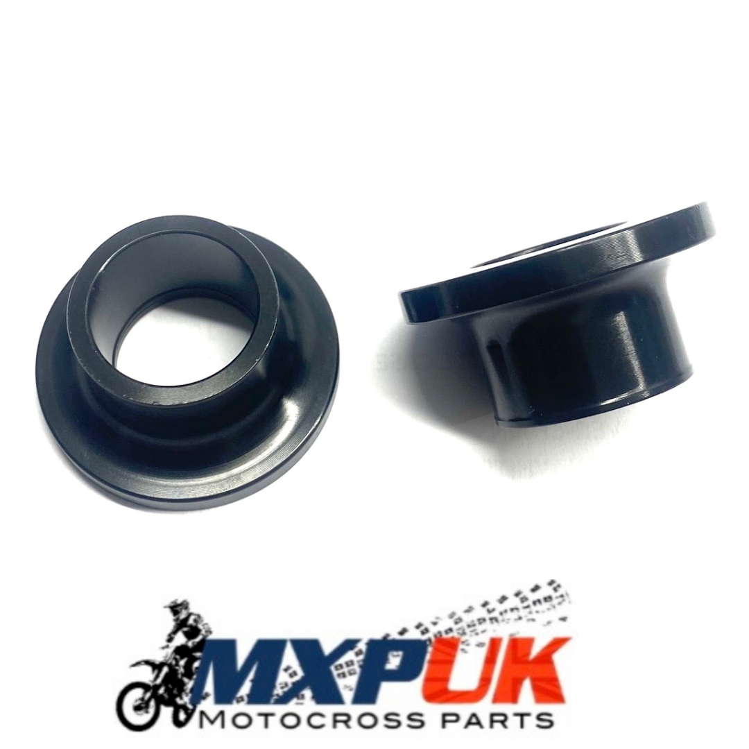 REAR WHEEL SPACERS IN BLACK (926)