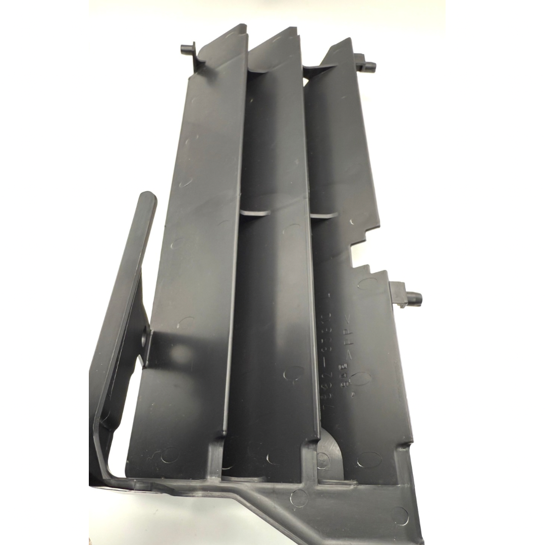 LEFT SIDE RADIATOR GRILL 17832-35G11 (627)