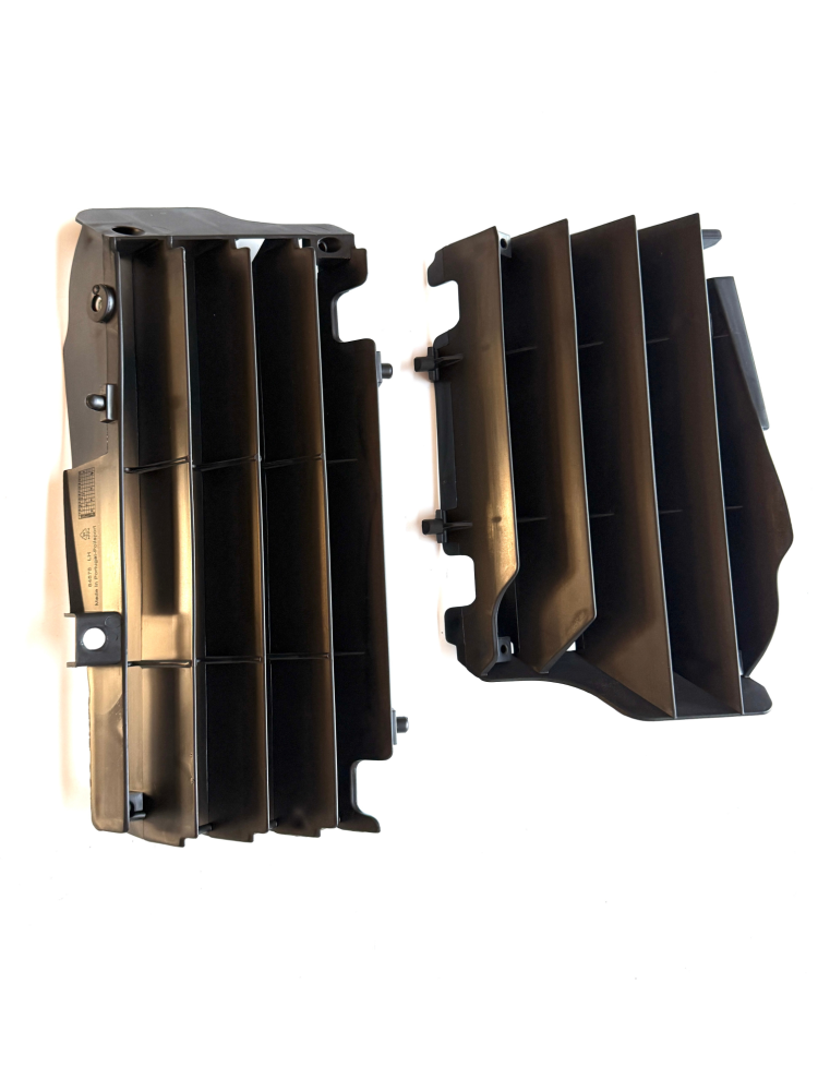 RADIATOR LOUVRES/GRILLS IN BLACK (393)