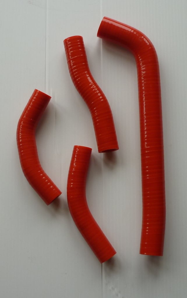 RED SILICONE HOSES M055R