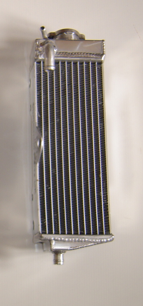 RIGHT SIDE CR500 PERFORMANCE RADIATOR MX013A