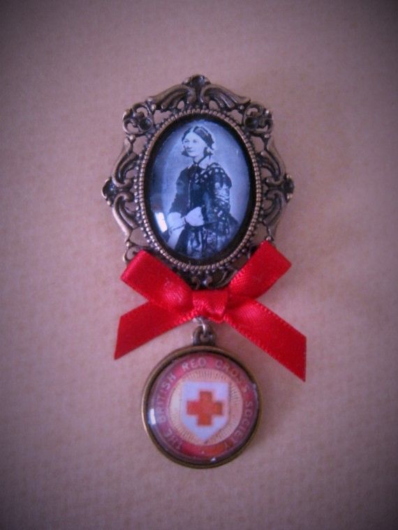 Florence Nightingale / Red Cross Nursing Fob Brooch