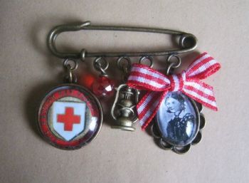 Florence Nightingale / Red Cross / Nursing Pin Brooch