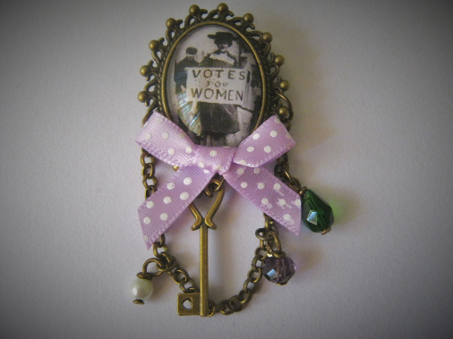 Suffragette / Votes for Women Pin Brooch