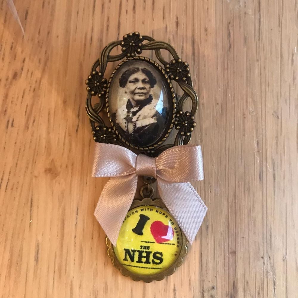 Mary Seacole / I love the NHS Fob Brooch