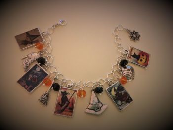 HALLOWEEN !!!   "Vintage Halloween" Bracelet
