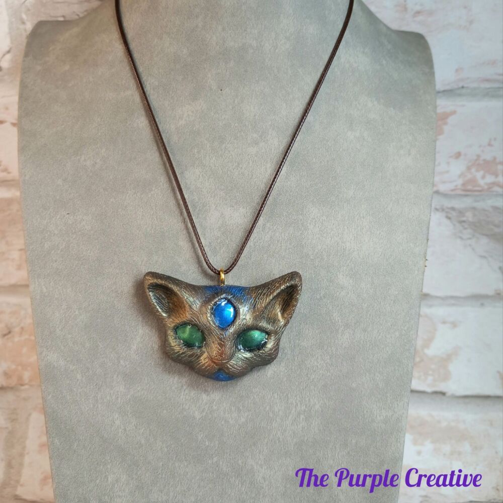 Resin Kitty Cat Necklace Costume Jewellery Gift