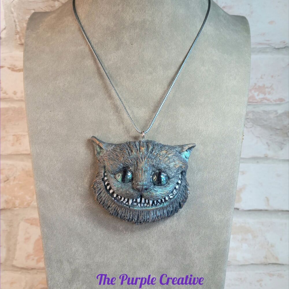 Resin Cheshire Cat Pendant Necklace Gift Alice Costume Jewellery