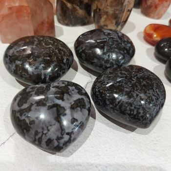 Large Merlinite Heart - Magicians Stone