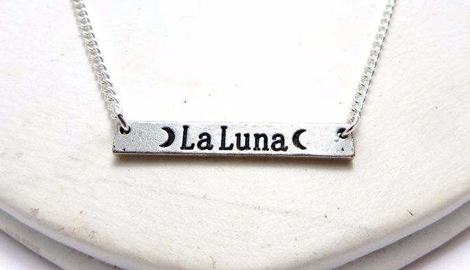 La Luna bar pendant necklace