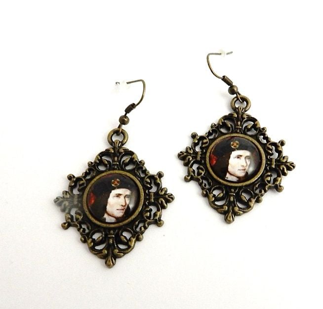 King Richard III medieval style earrings