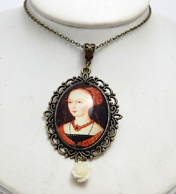 Elizabeth Woodville necklace