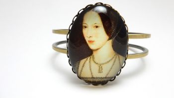 Anne Boleyn portrait bangle - Henry VIII wife - Tudor Queen - Medieval re-enactment jewellery