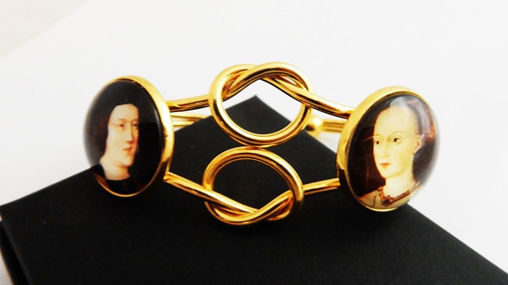 Infinity Love Knot bangle - true loves- Henry VIII and Jane Seymour - Edwar