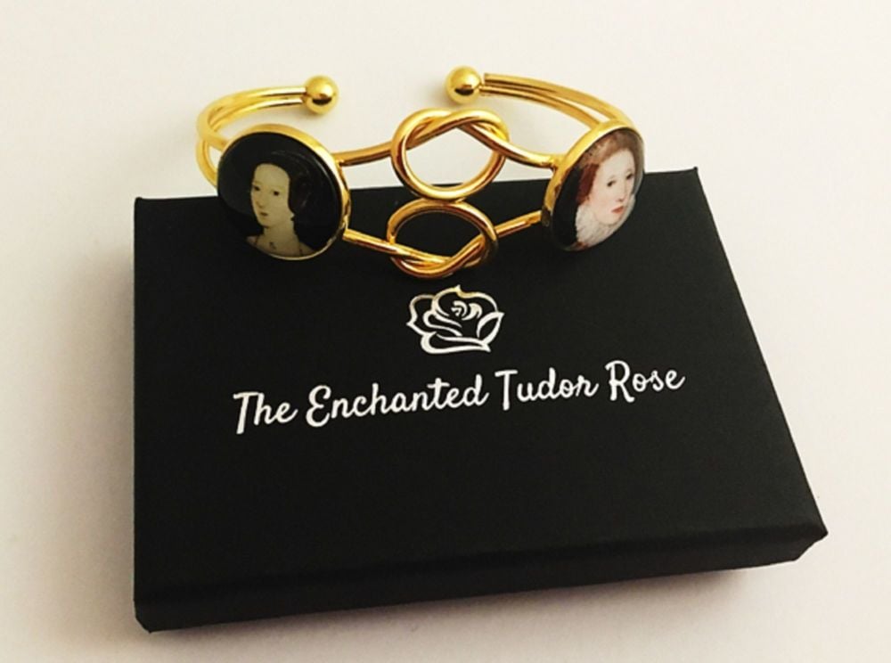 Infinity Love Knot bangle - mother and daughter - Anne Boleyn and Elizabeth