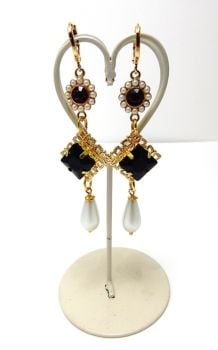 Queen's earrings - Tudor Court -  style 1