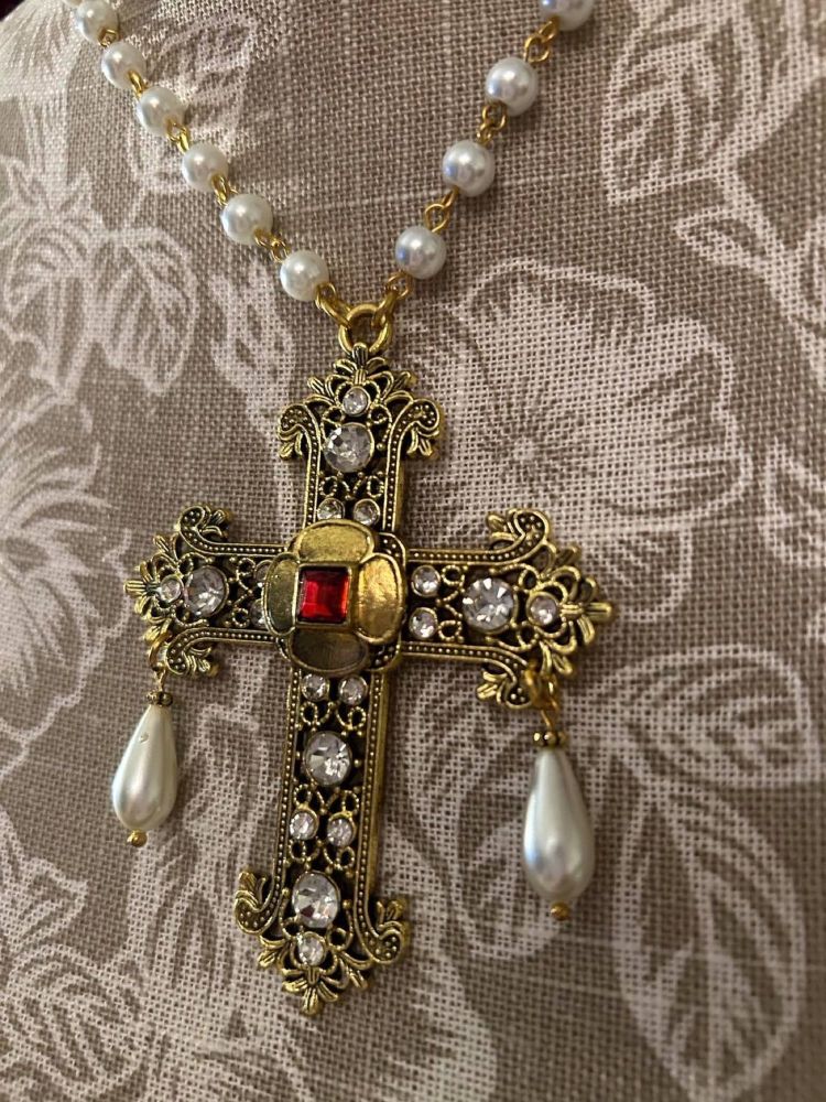 Tudor Cross necklace - pearl and ouch filigree cross