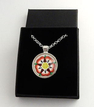 War Of The Roses Collection - Tudor Rose necklace