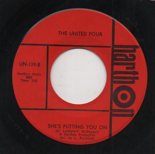 UNITED FOUR - SHE'S PUTTING YOU ON / GO ON