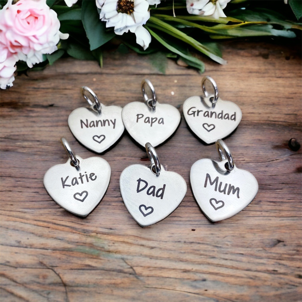 Bouquet Charm | Small Heart With Name