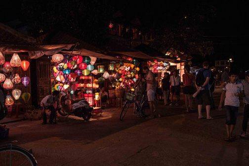 Silk lantern shops Hoi An