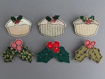 Christmas Mince Pie & Holly Brooch Pattern