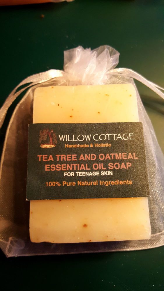 Tea Tree & Oatmeal - Antibacterial / Antiseptic Soap
