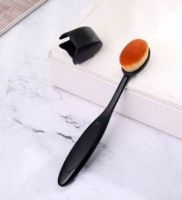 1 Blending Brush with Cap   Pre Order only Dispatched 25th May