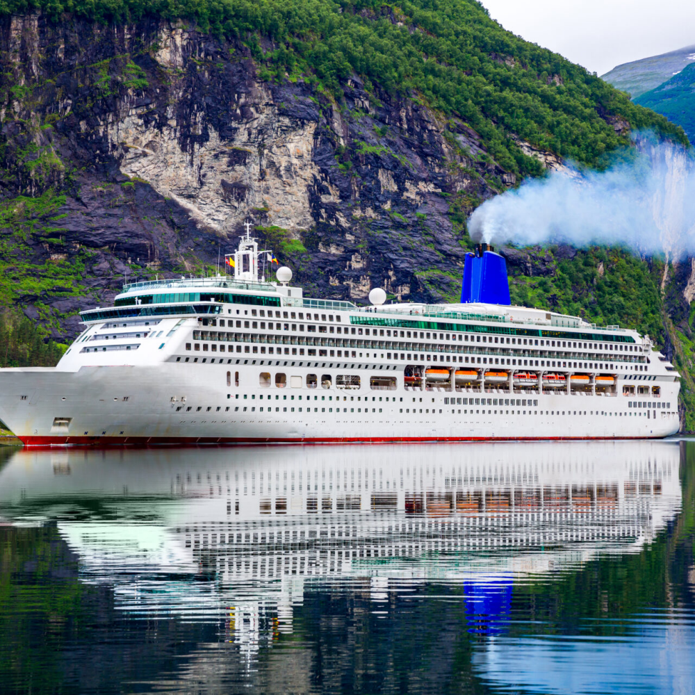 cruise-ship