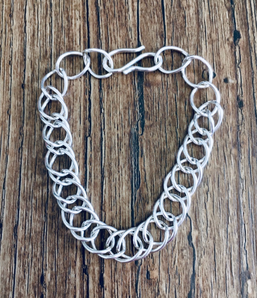 Curb chain bracelet